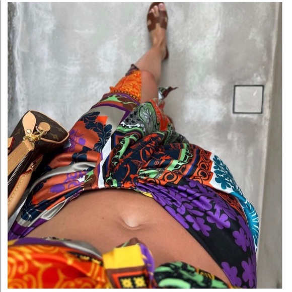 NWT Zara 2 Piece Cropped Printed Blouse and Knotted Skirt Set - Picture 13 of 16